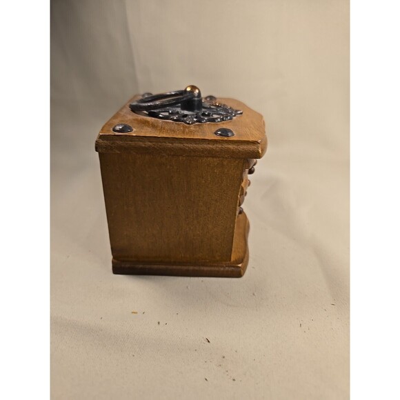 Vintage Cork Coaster Set with Wood Caddy Carrier Holder Brass Trim 082425 - Picture 8 of 10